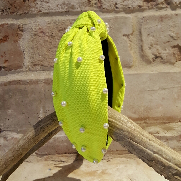 💚Embellished green turban pearl headband💚 - Picture 2 of 4